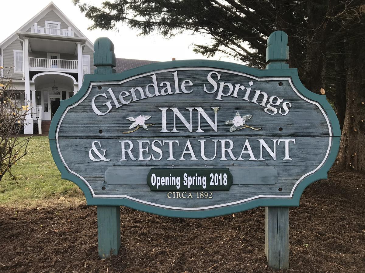 Glendale Springs Inn & Restaurant West Jefferson Exterior photo